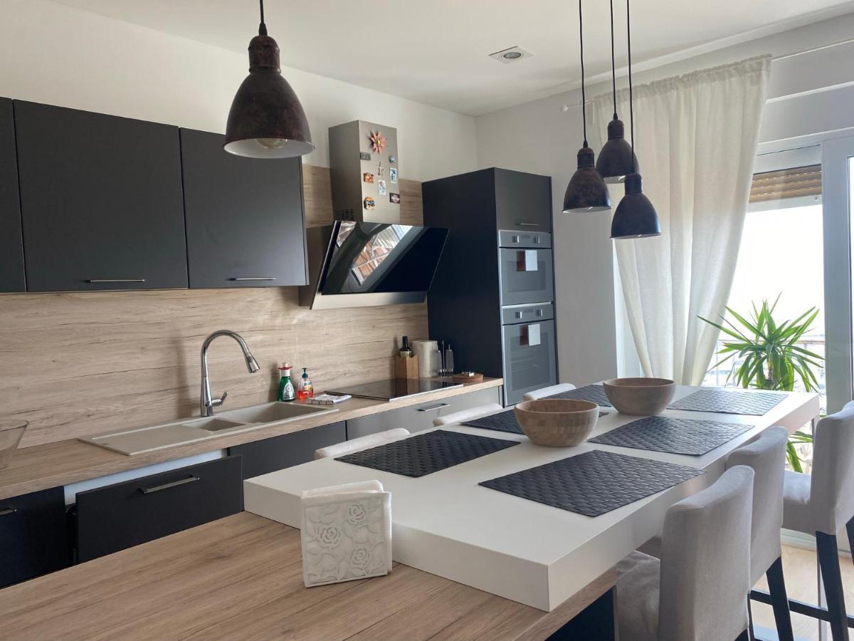 شقة Linden Trsat With Balcony غييكا المظهر الخارجي الصورة